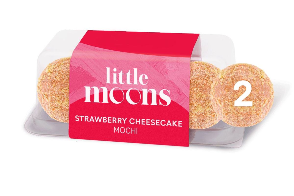 Strawberry Cheesecake Mochi (2 pcs)