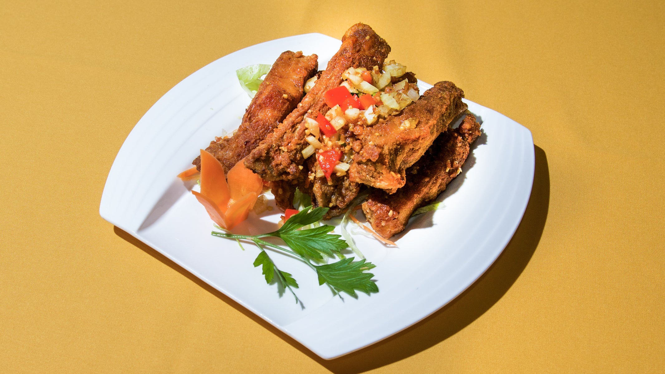Salt & Pepper Ribs (6 Pieces) 椒鹽排骨