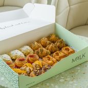 Mix Pastry Box