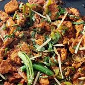 CHICKEN TAWA FRY
