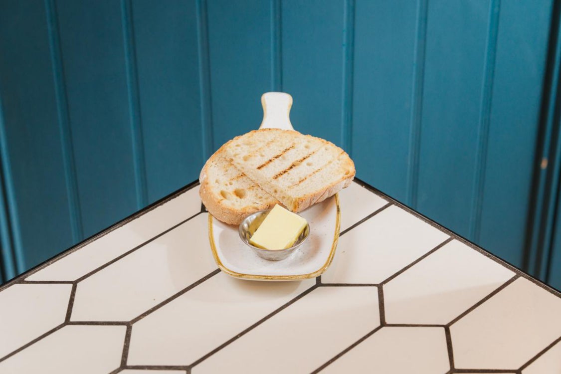 TOASTED SOURDOUGH (V)