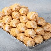 Vanilla Petitfour With White Chocolate And Nuts
