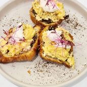 Zaatar Burrata