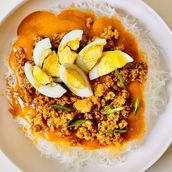 Pansit palabok with halo halo