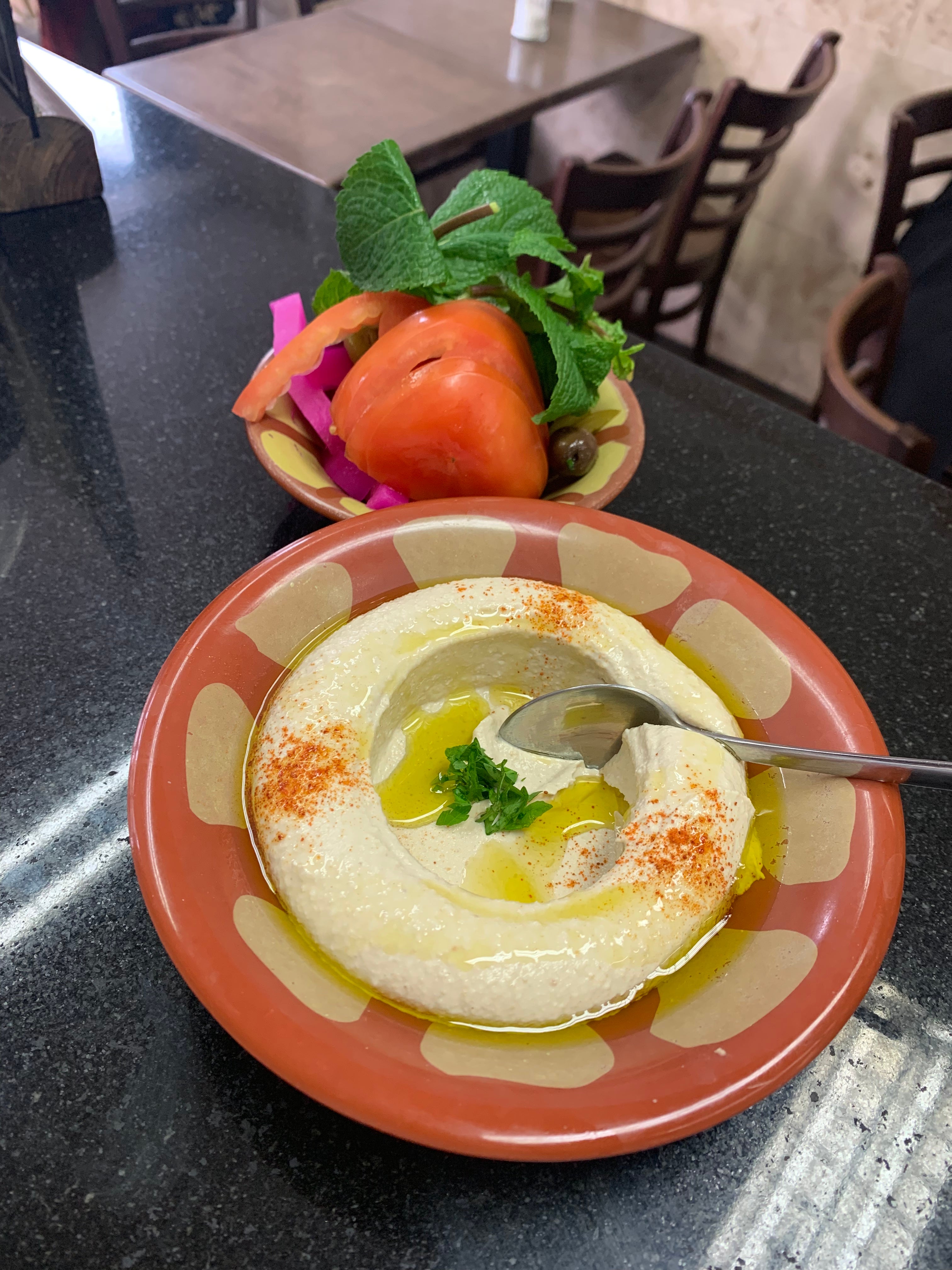 Hommous (V)