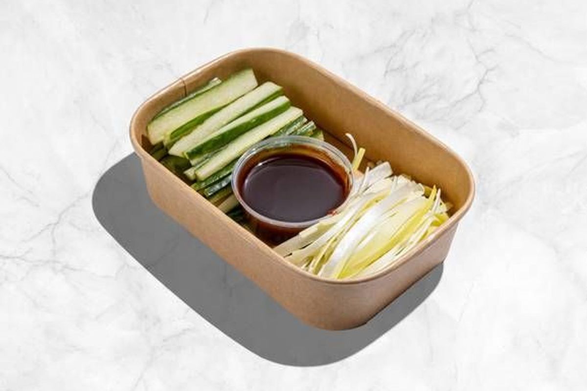 Cucumber, Spring Onion and Hoisin Sauce Set 黃瓜、青蔥和海鮮醬套餐
