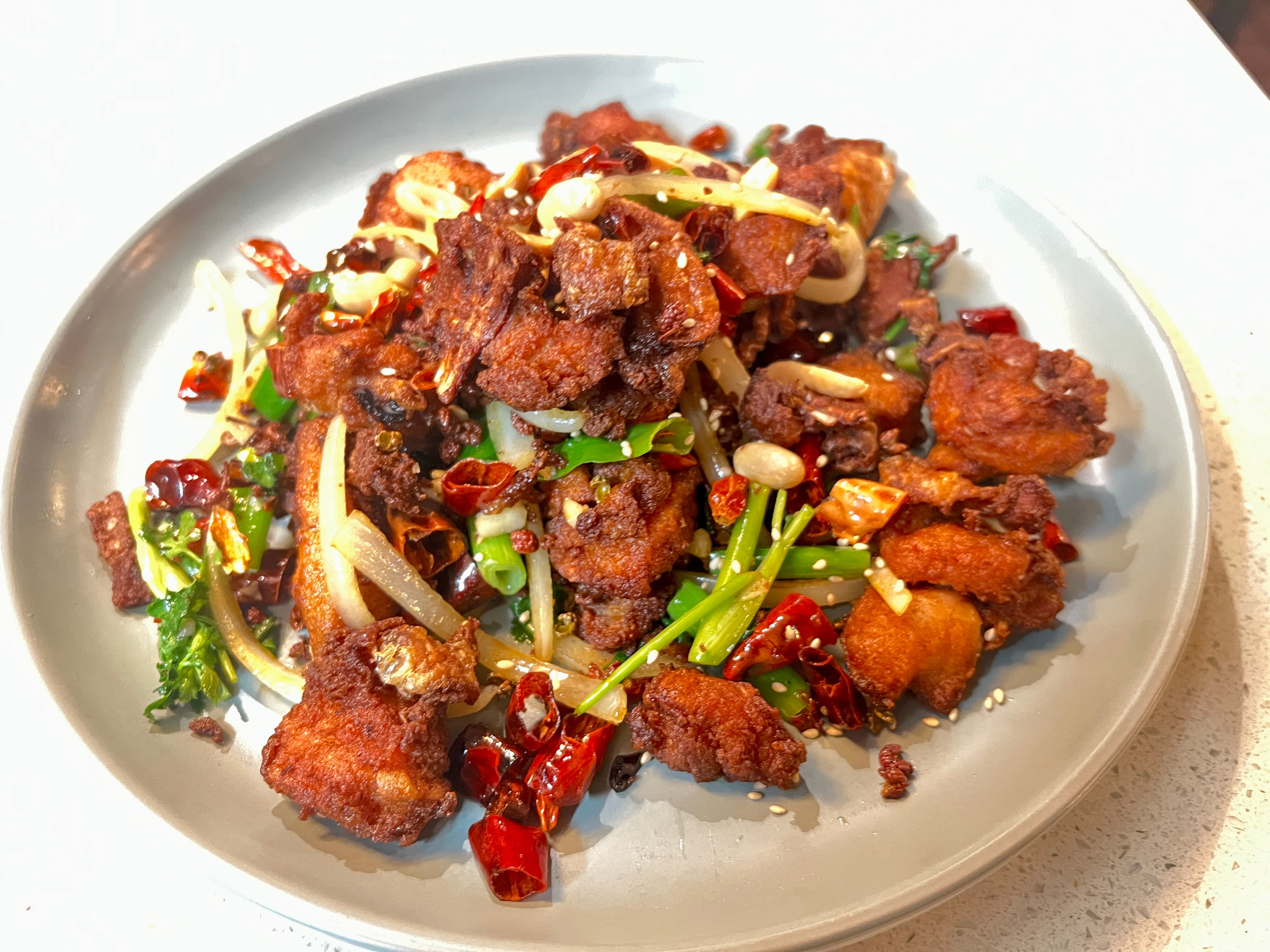 Diced Chicken with Chill Peppers （with bone）