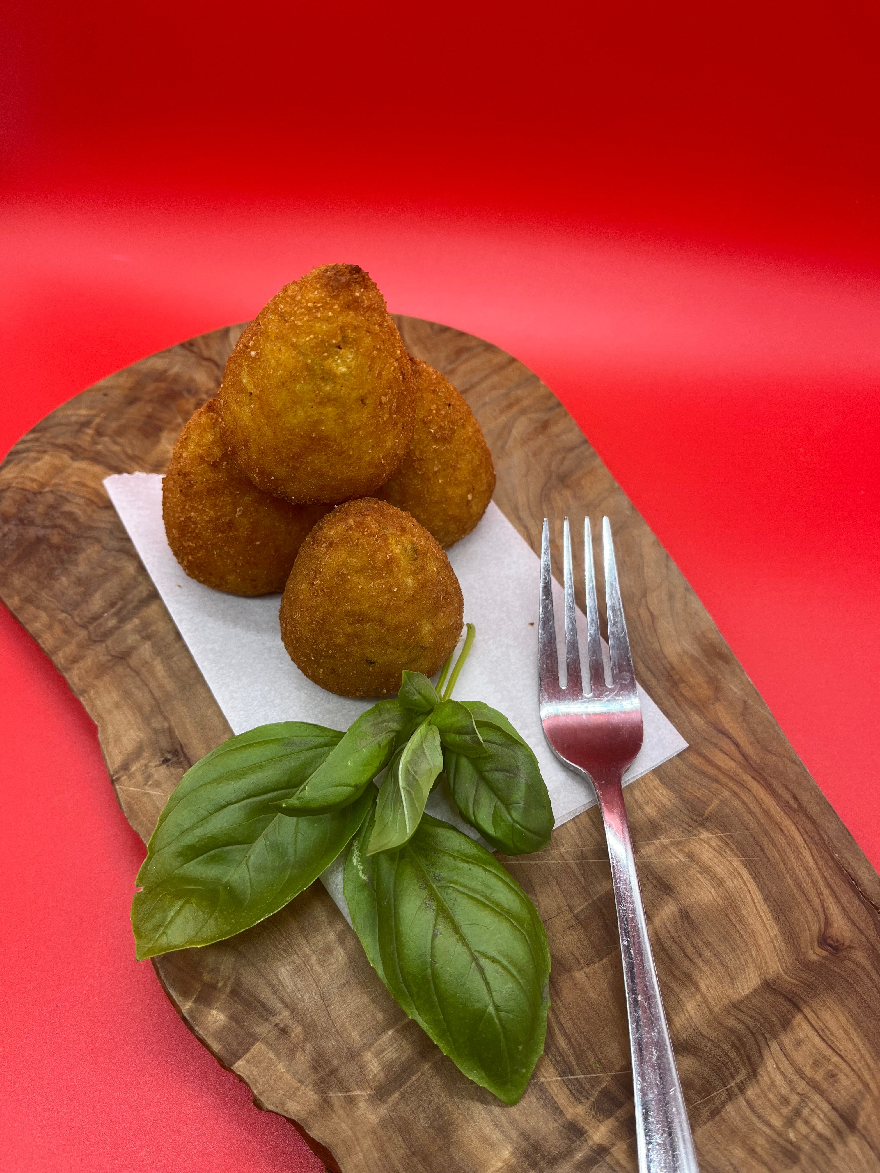 Sicilian arancini ( pesto and mozzarella) 4PC