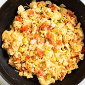 Scrambled Eggs with Tomato