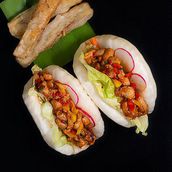 Hoisin Chicken Bao