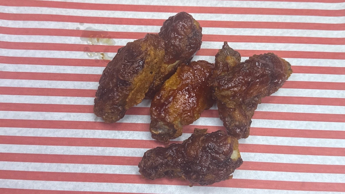 6 pieces of barbecue wings
