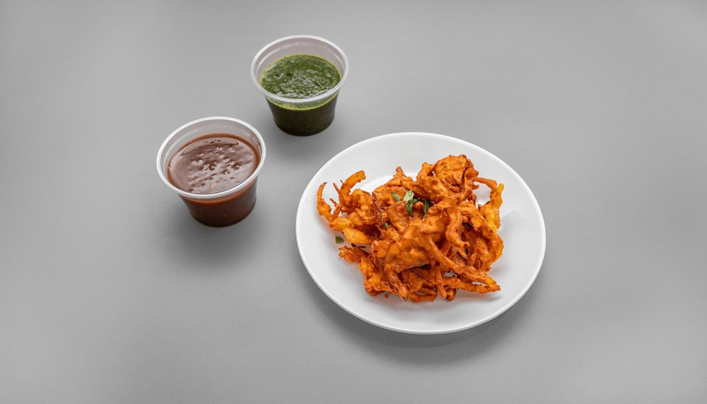 Onion / Kanda Bhajji (8 pcs)