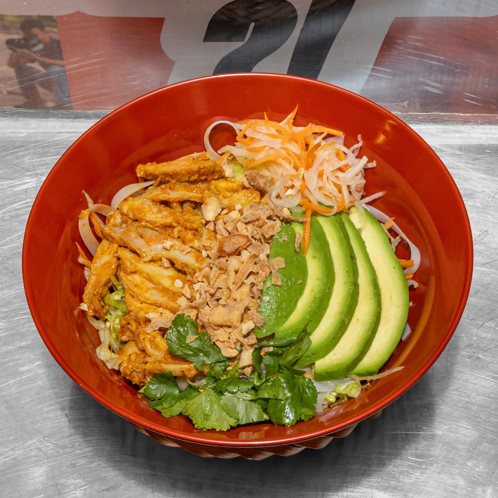 Chicken and Avocado Dry Noodle (Phở Trộn Gà)