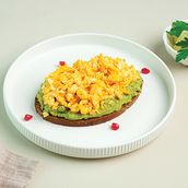 Scrambbled Egg Toast With Avocado