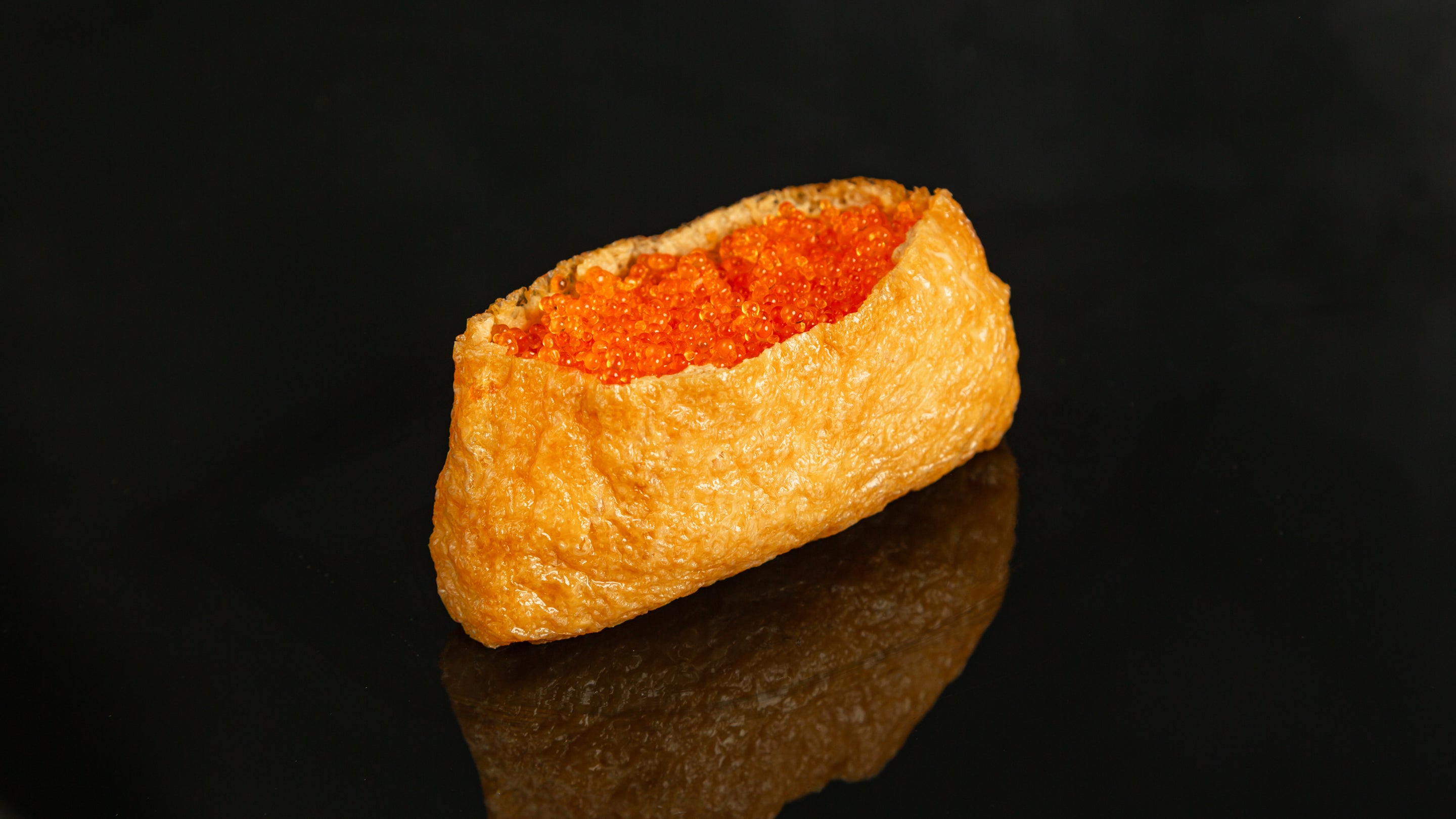 Tobiko Caviar Inari