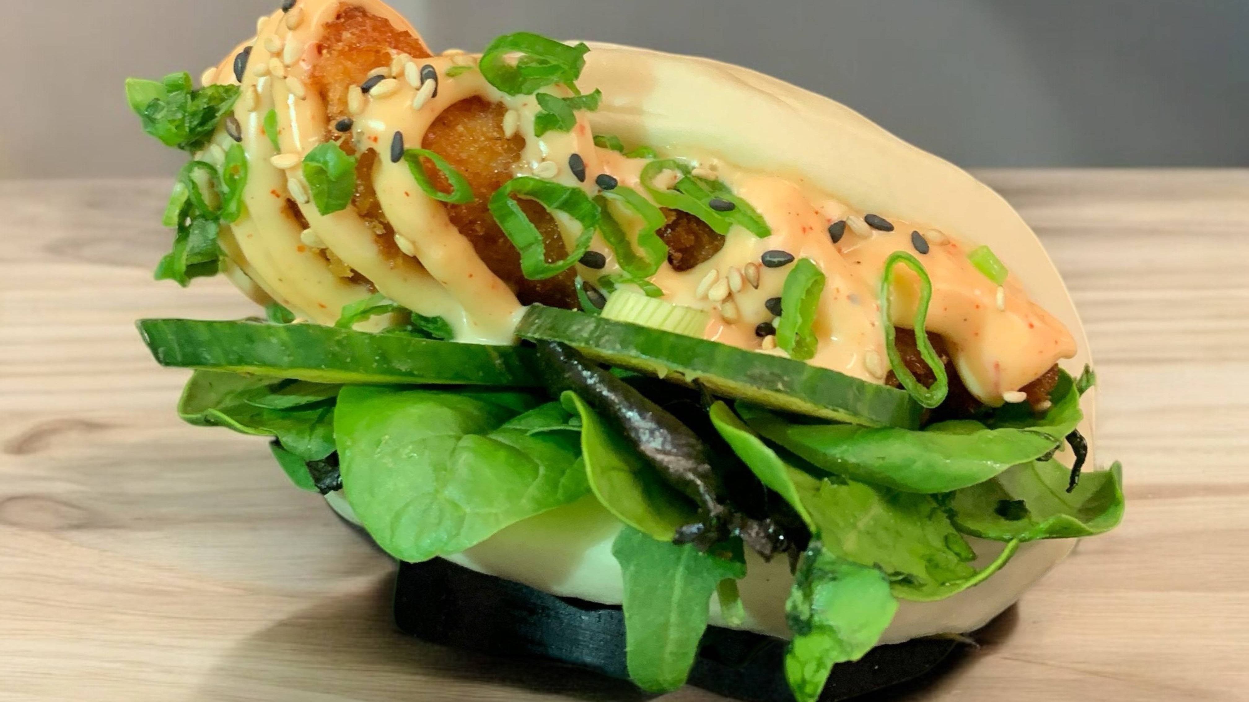 Hot Honey Chicken Bao (1pcs)