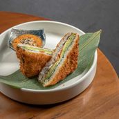 CRISPY SALMON CREAM CHEESE