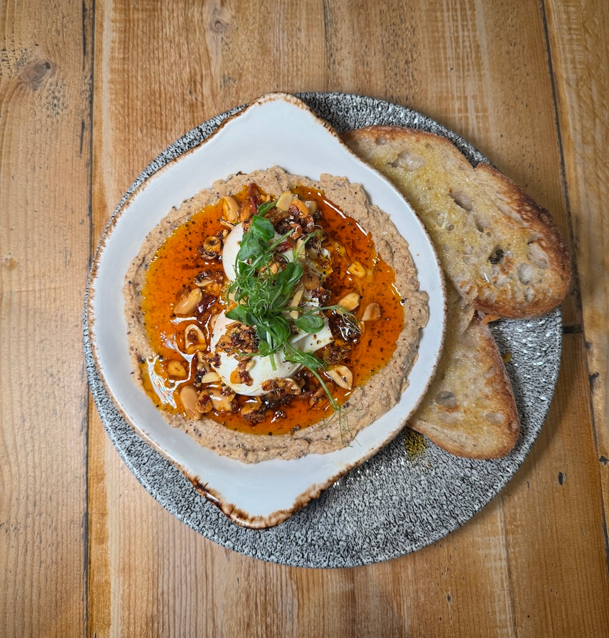cauliflower hummus