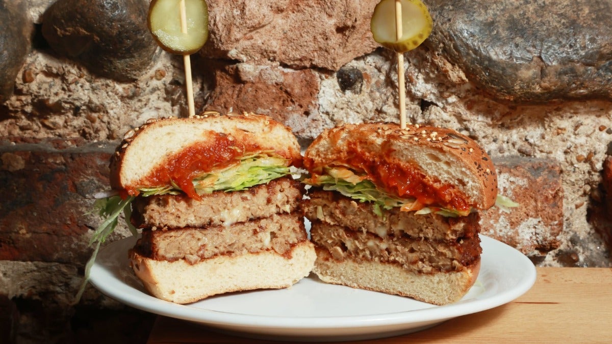 Chilli Burger Meal Deal