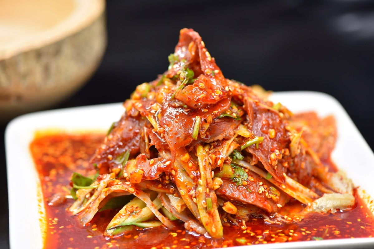 16 - Hot & Fiery Marinated Beef Slices & Beef Tripe (Spicy) 夫妻肺片
