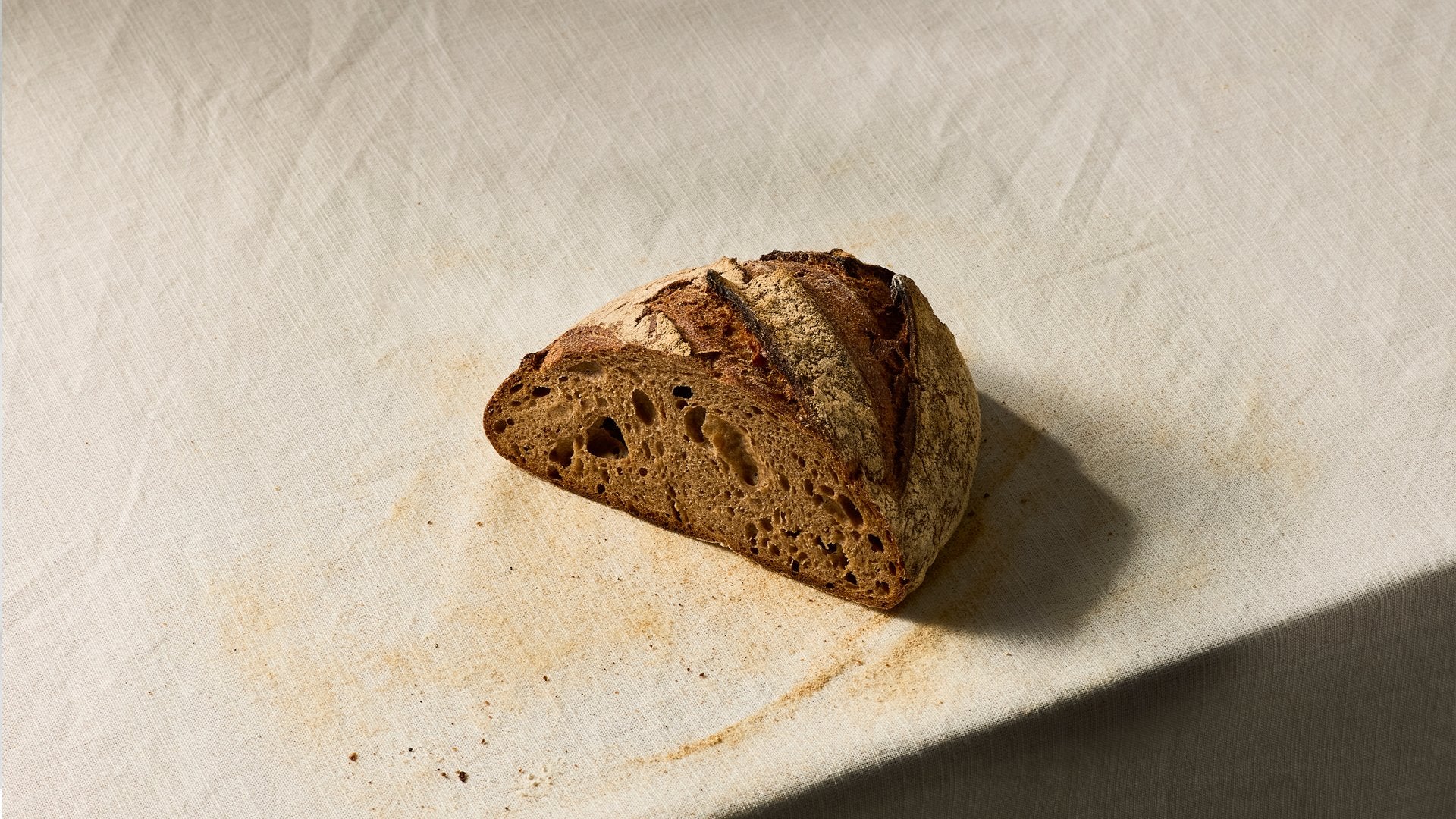 BROWN SOURDOUGH HALF LOAF 375g