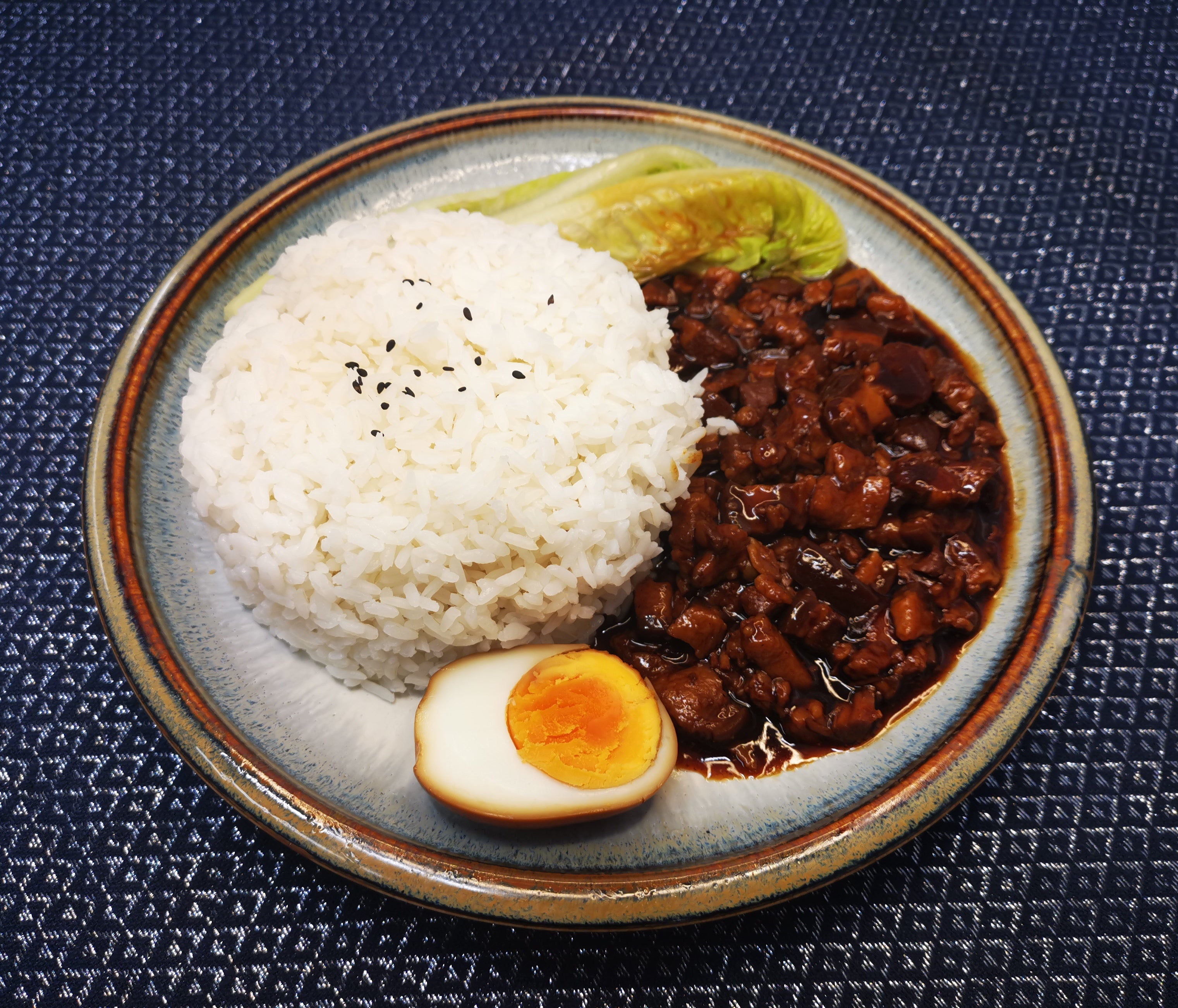 台湾卤肉饭（热卖� �）Taiwan Style Braised Pork Rice Bowl