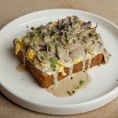 Siracha Mushroom Toast