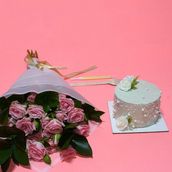 Pearls Mini Cake 1 with Bouquet