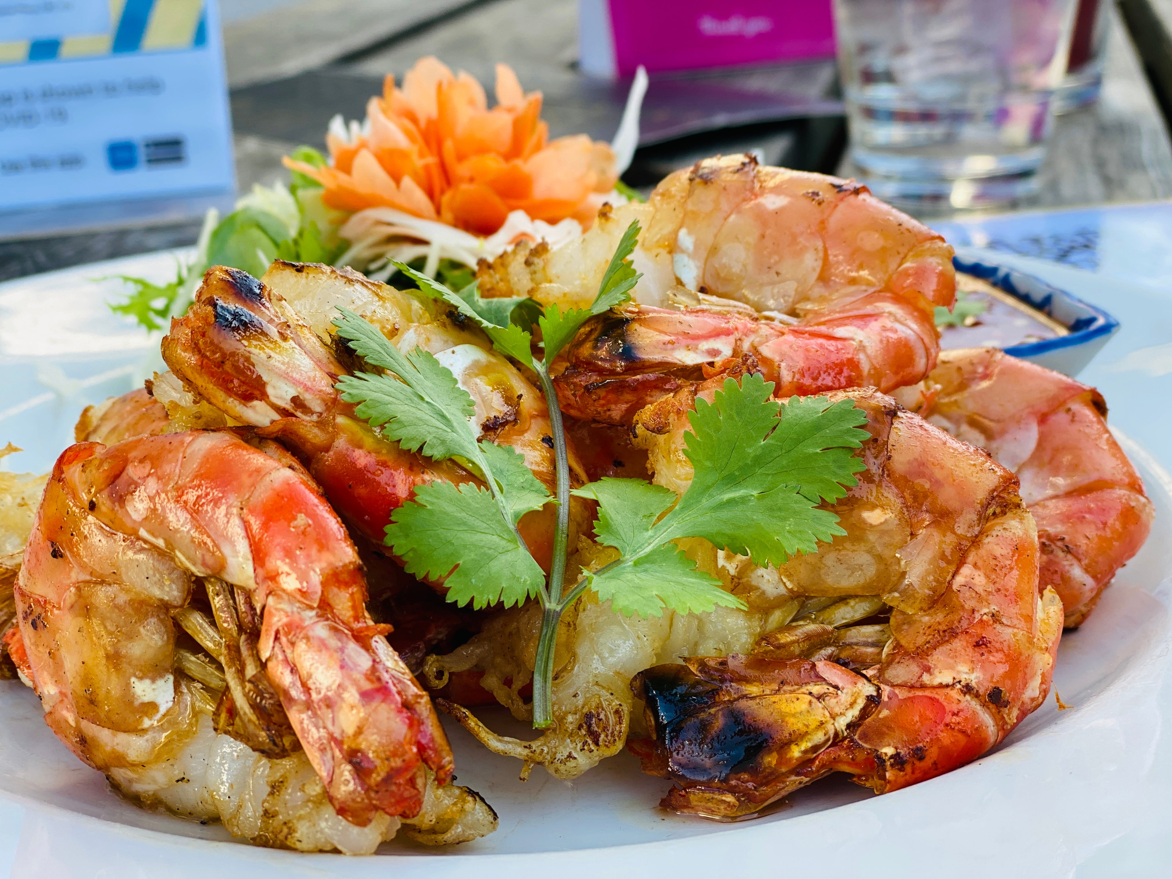 No.27 : Giant King Prawn with Garlic กุ้งกระเทียม