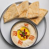 Hummus With Pita