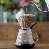 V60 Brewing Coffee