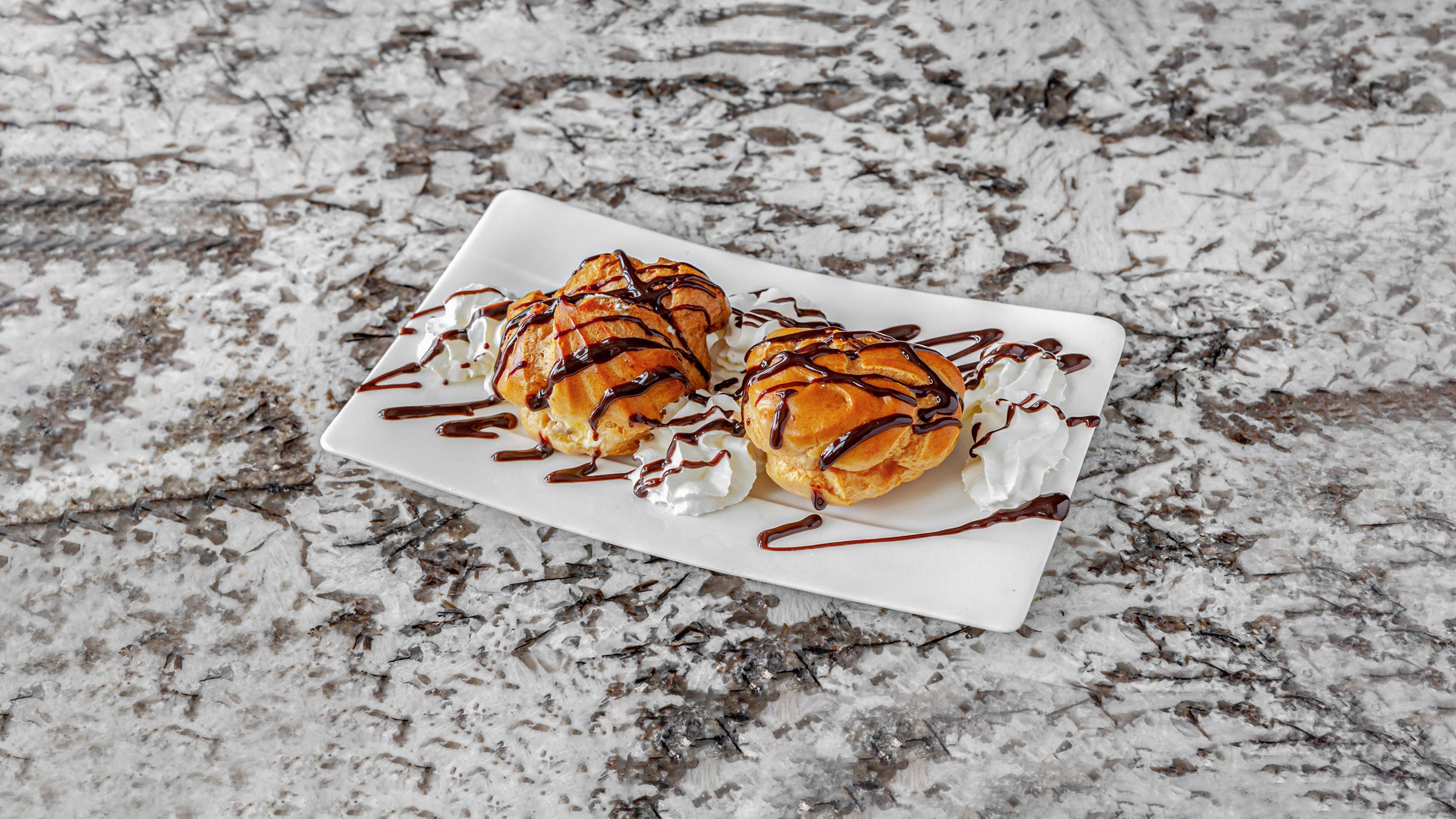Profiteroles