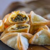 Spinach Fatayer 350g (12 Pieces )