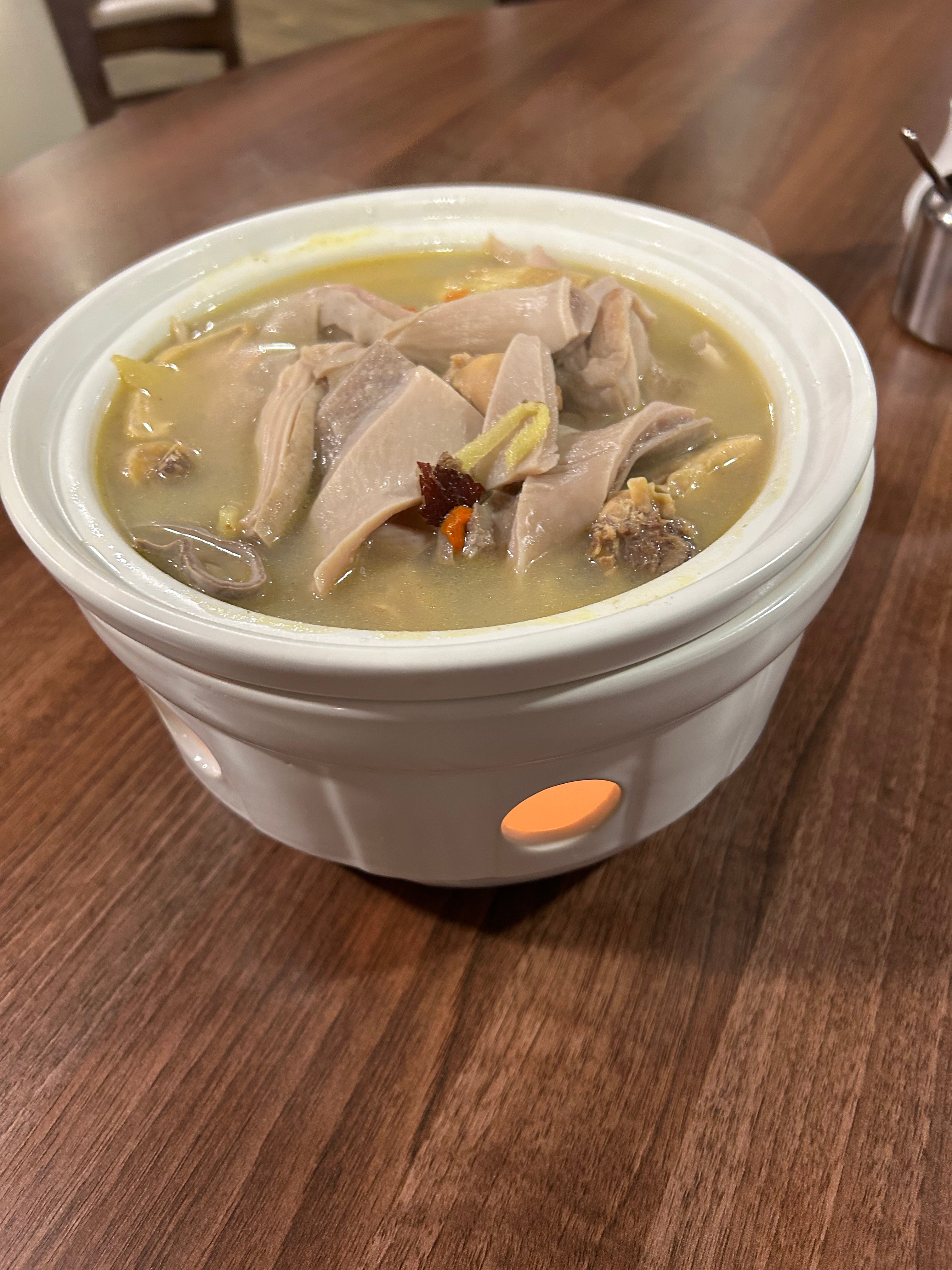 猪肚鸡汤 Pig Tripes and Chicken Soup with White Pepper
