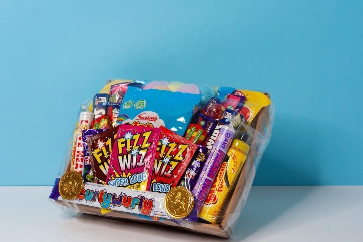 Retro Hamper