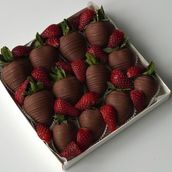 Strawberry Fruitbox 12 Pcs