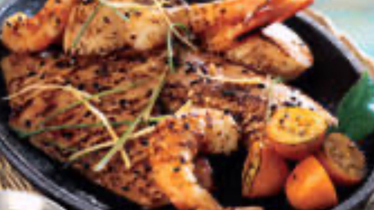 19. Deluxe Seafood Grill