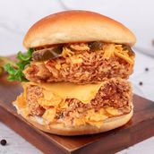 HOT CHICKEN BURGER 