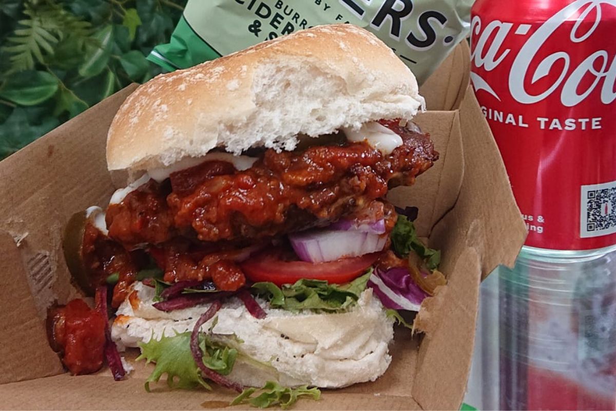 Harvey's Chilli Beef Burger