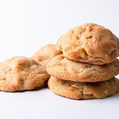 Macadamia Cookies