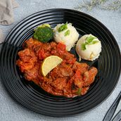 Beef With Tomato Sauce Meal