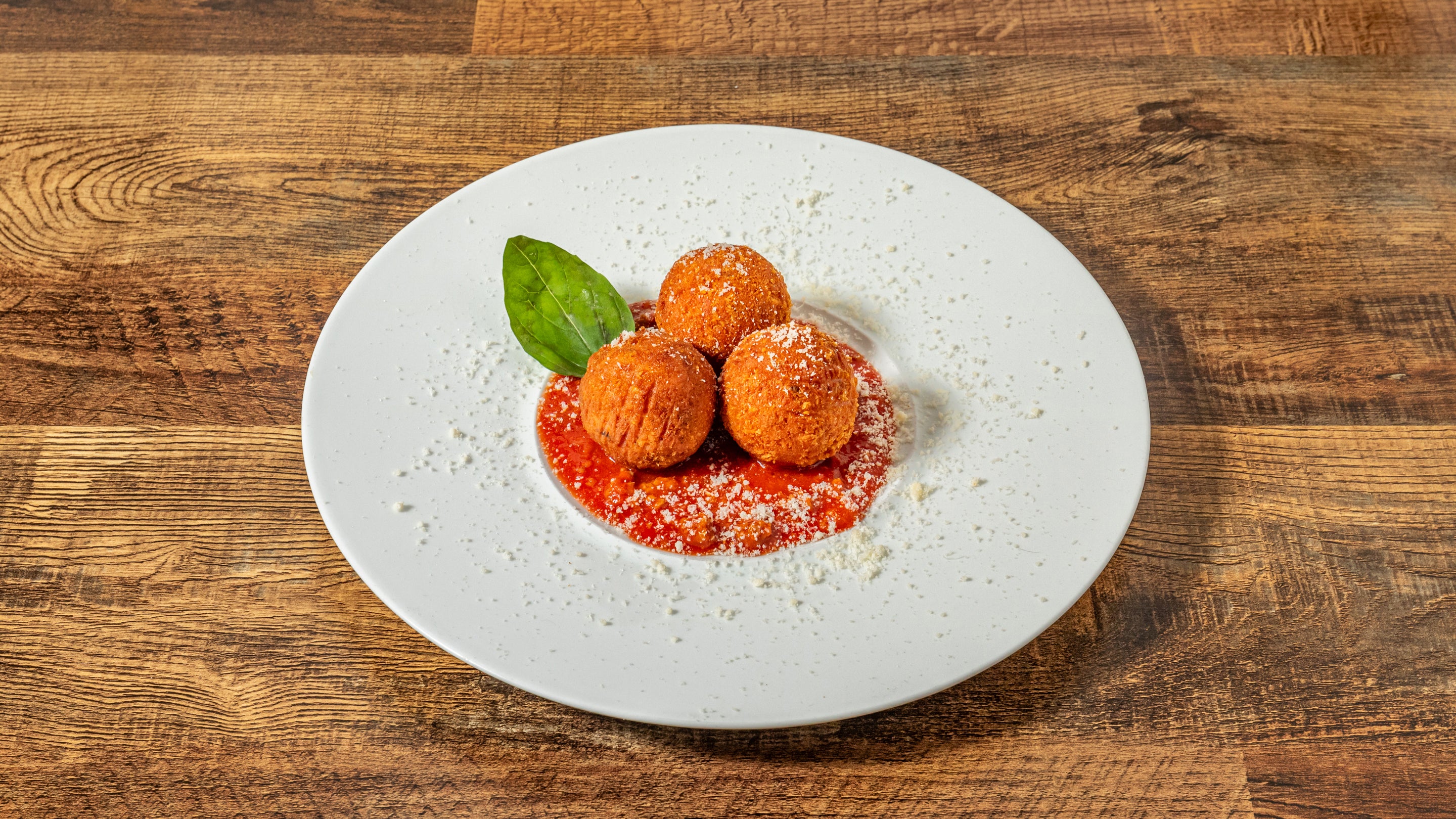 Arancini bolognese