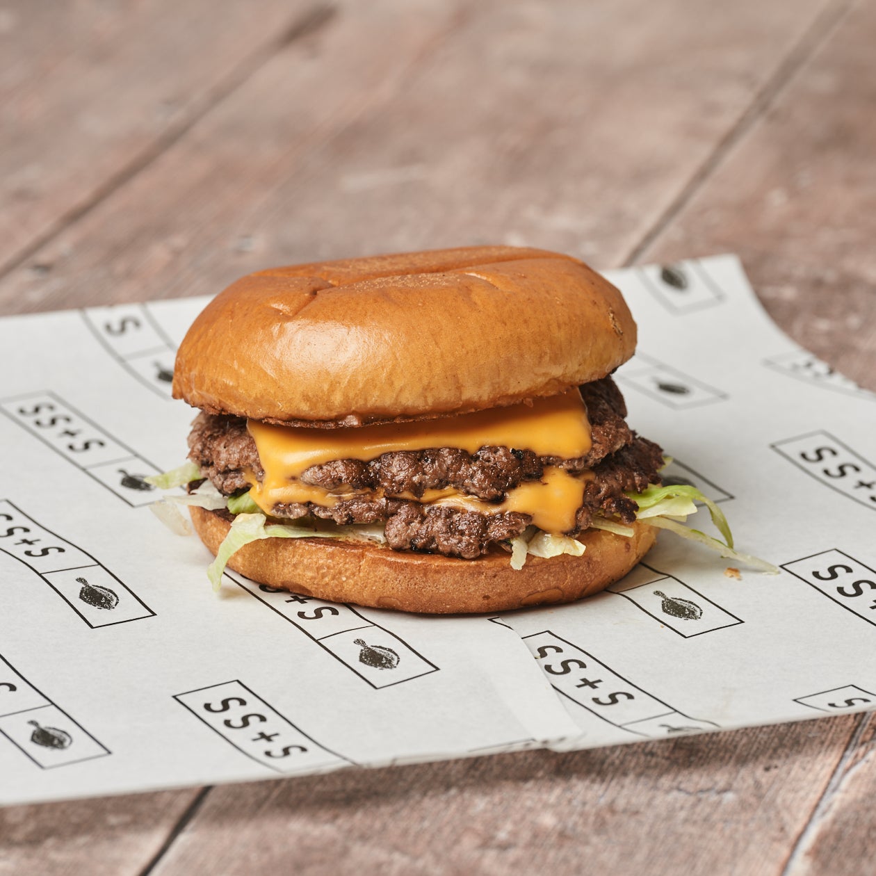 6oz smashed steak burger & cheese