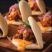 Dynamite Chicken Bao