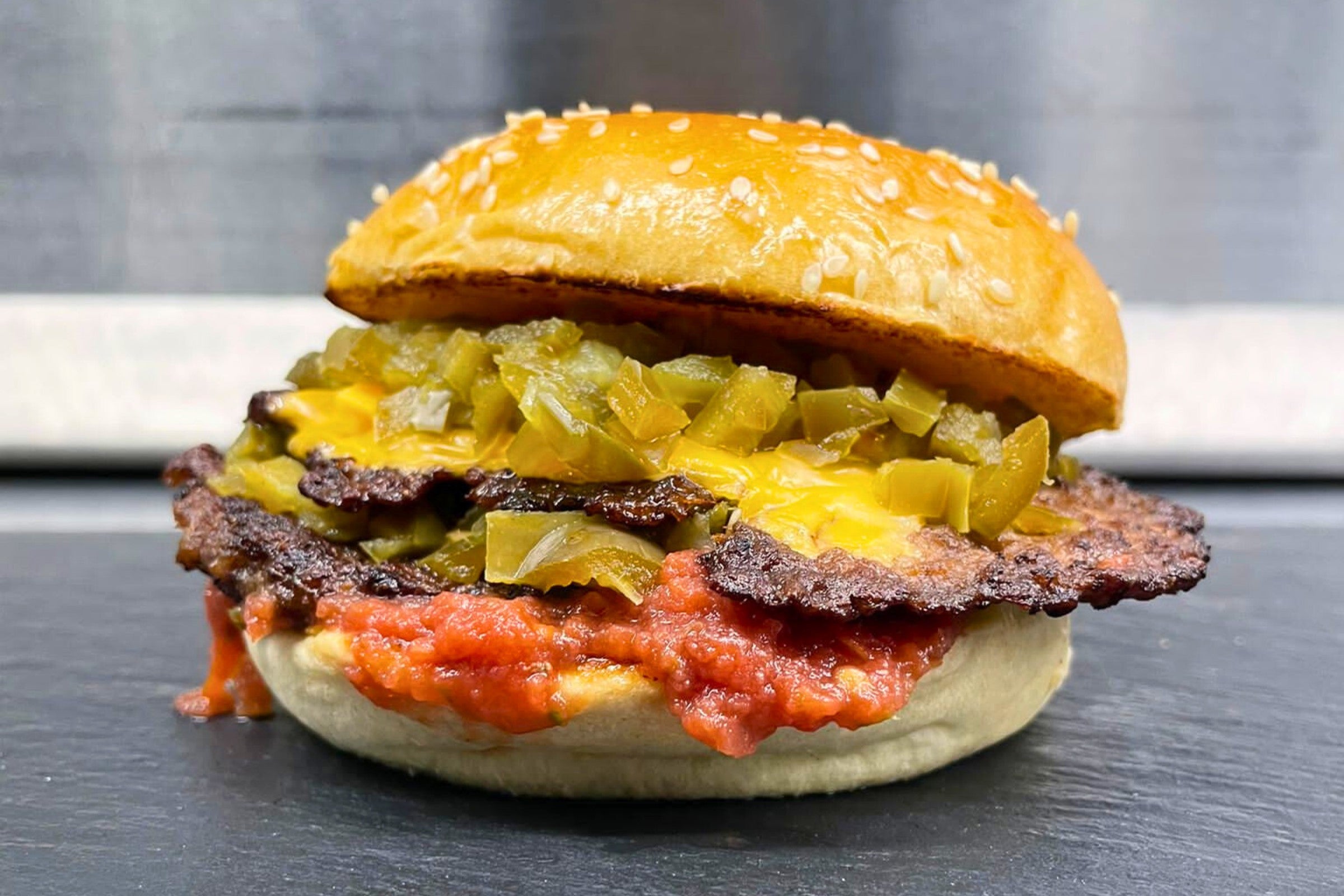 Jalaqueso Beef Burger