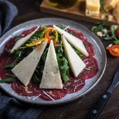 Carpaccio con Rucola e Parmigiana