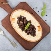 Hummus with meat