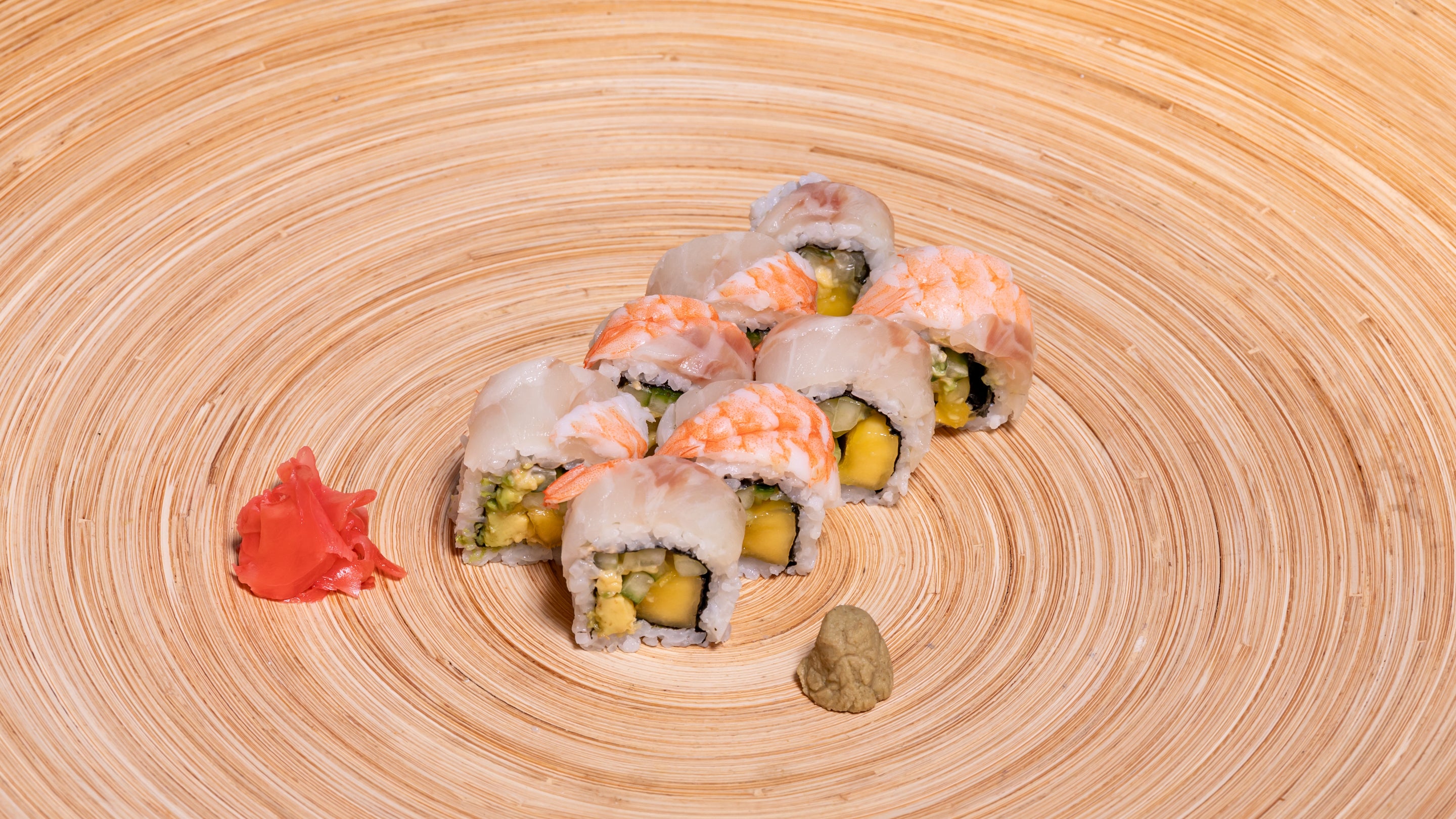 Ebi Prawn, Seabass, Mango, Avocado, Cucumber, Spicy Mayo, Green Onions, Cali