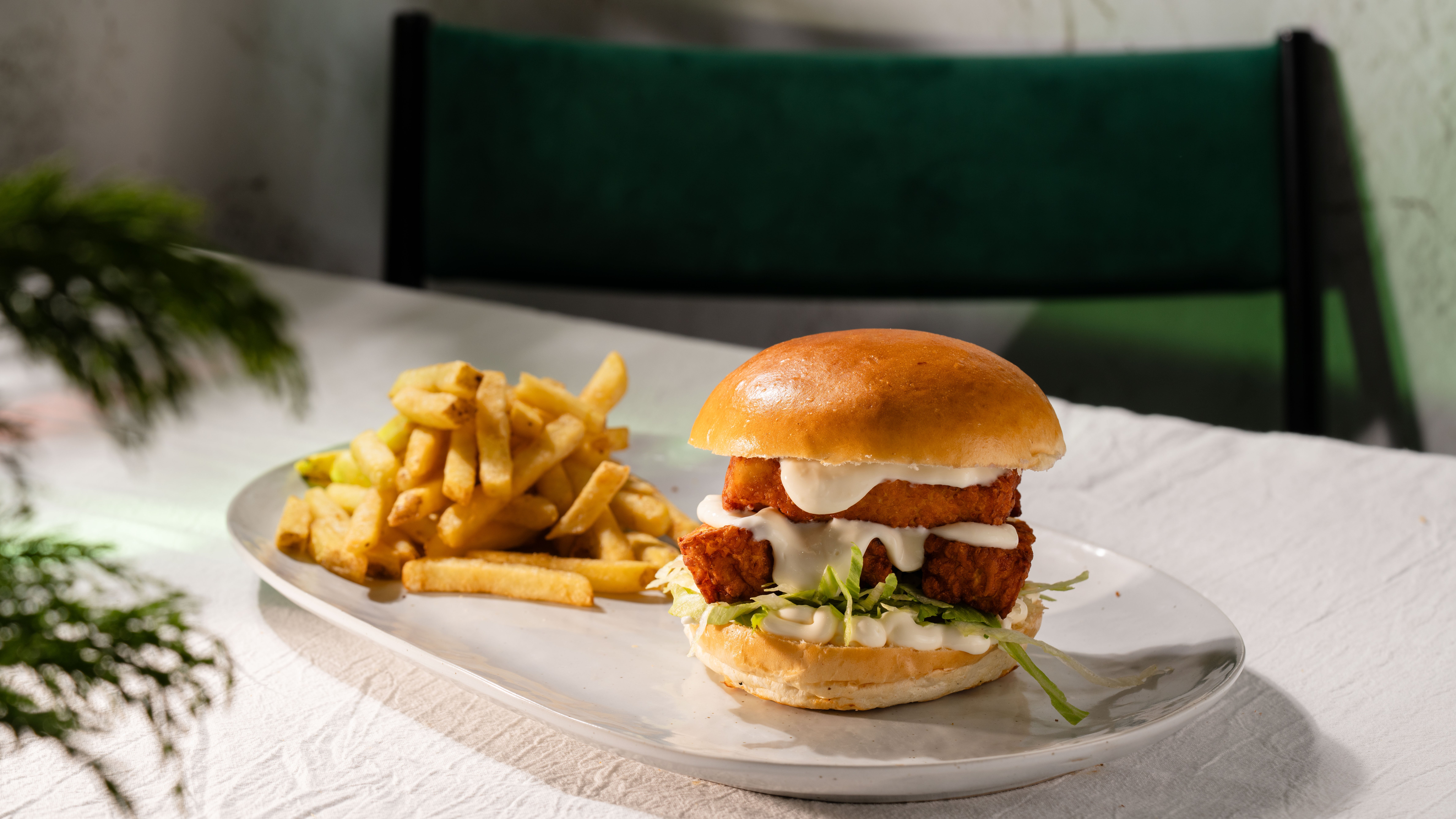 Halloumi burger & Fries