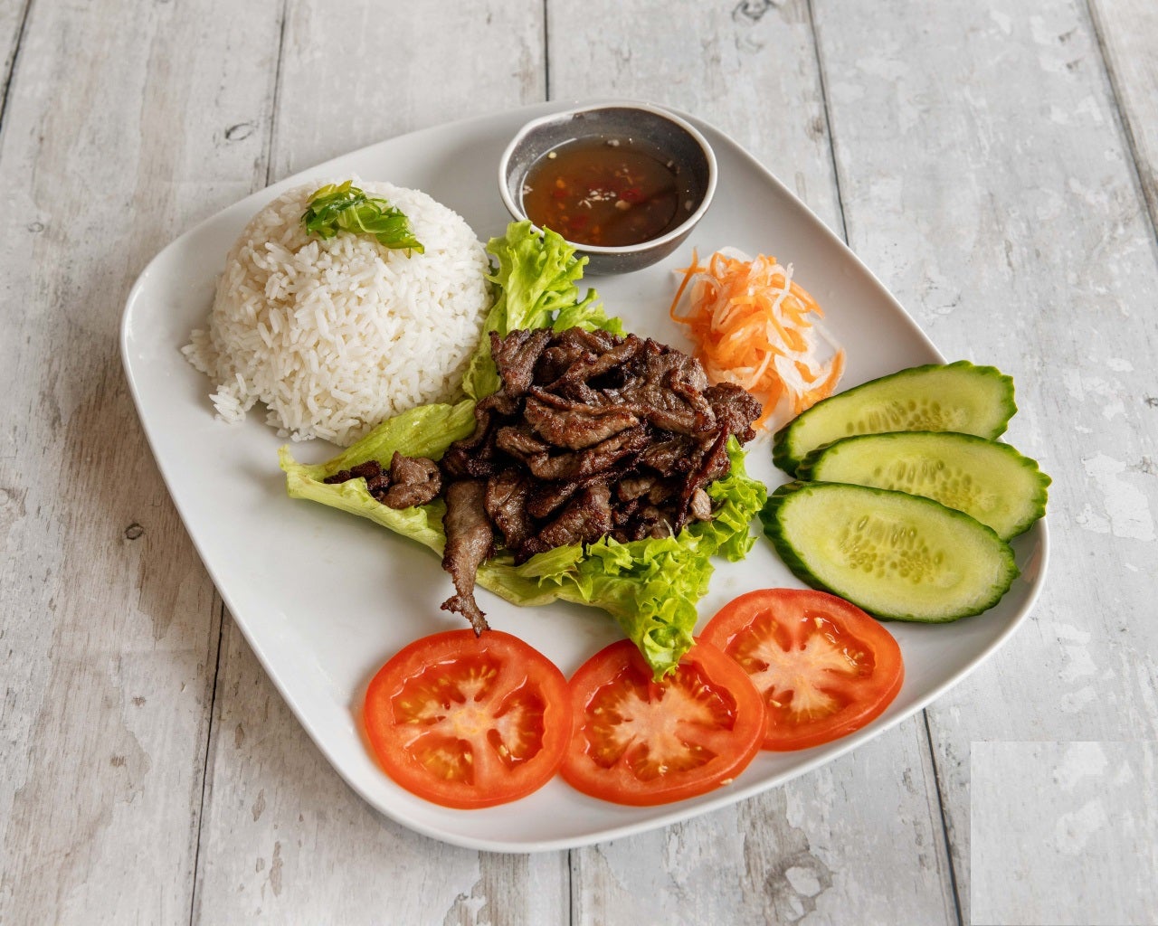 Stir-Fried Beef with Lemongrass and Chilli